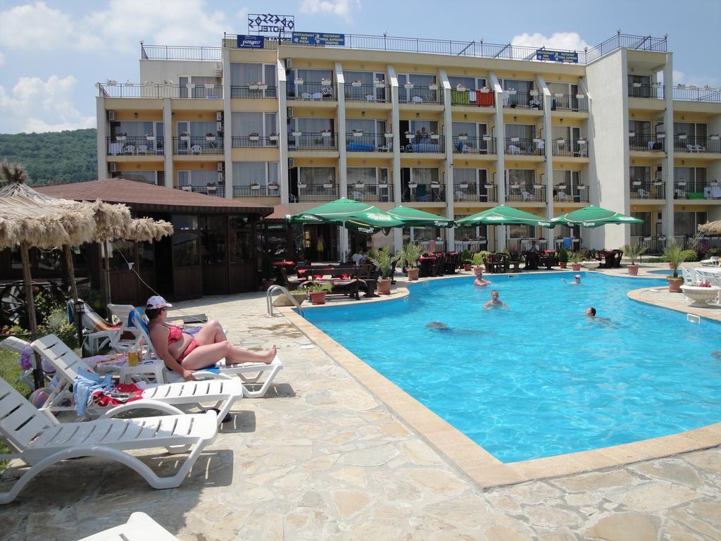 Park Hotel Argo Obzor Luaran gambar
