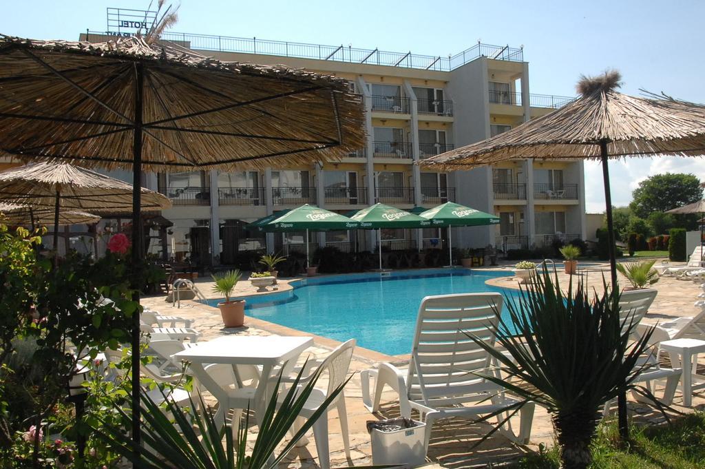 Park Hotel Argo Obzor Luaran gambar