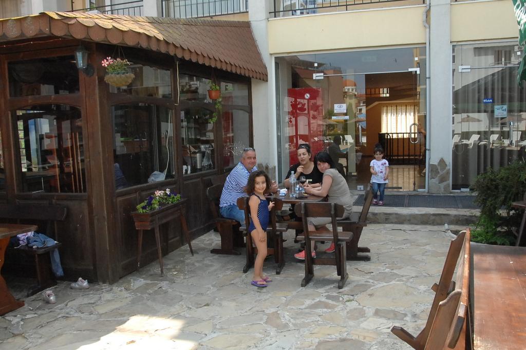 Park Hotel Argo Obzor Luaran gambar